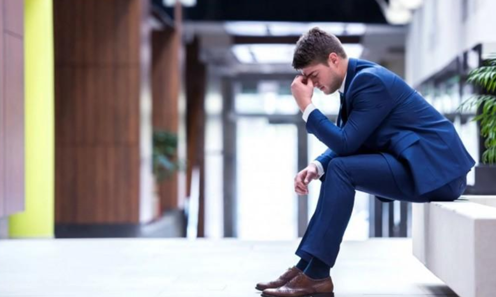 Mệt mỏi kéo dài là dấu hiệu sớm cho thấy sinh lực nam giới đang suy giảm